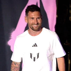 camiseta em algodão messi..........